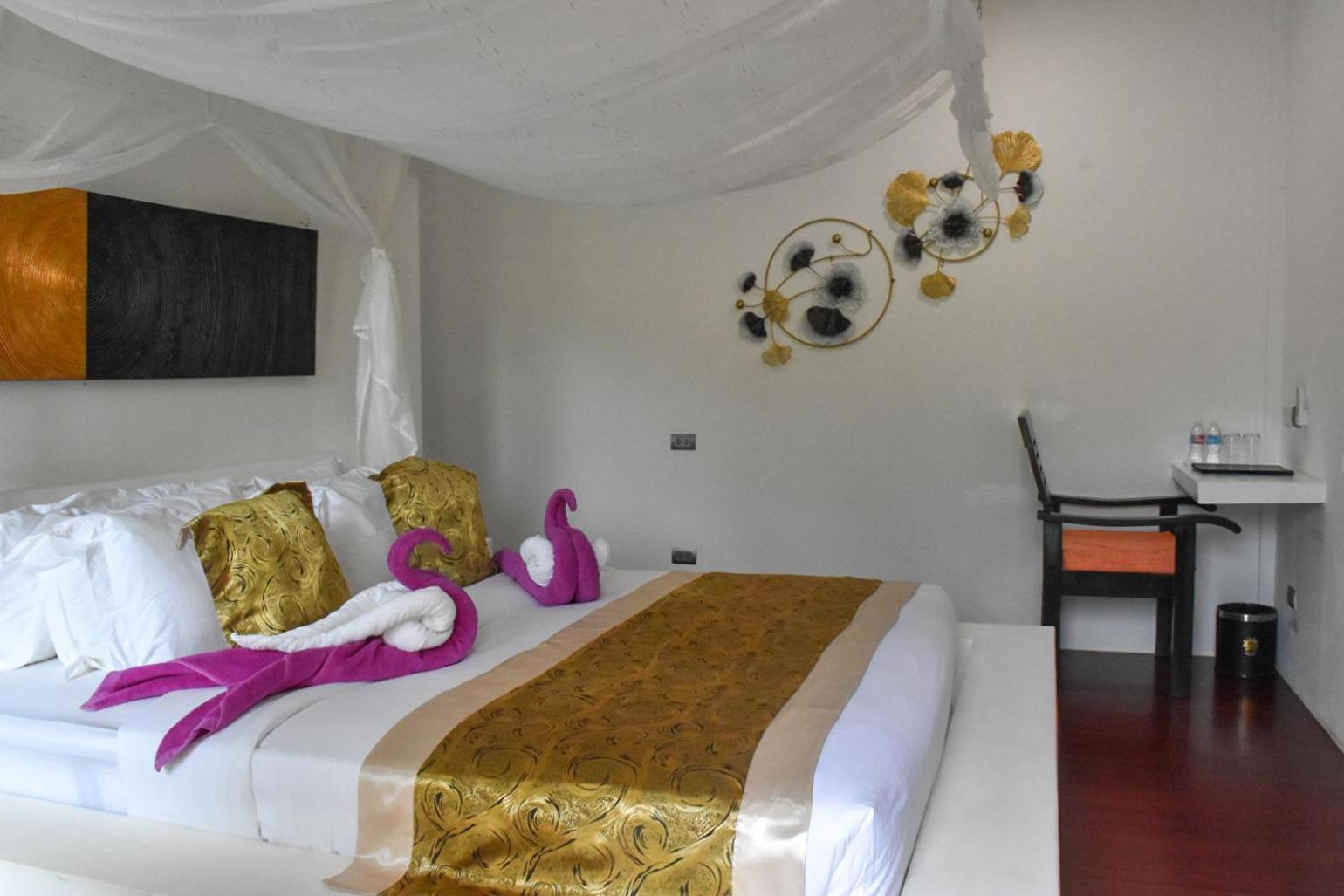 Carpe Diem Villas & Resort Puerto Princesa Екстериор снимка