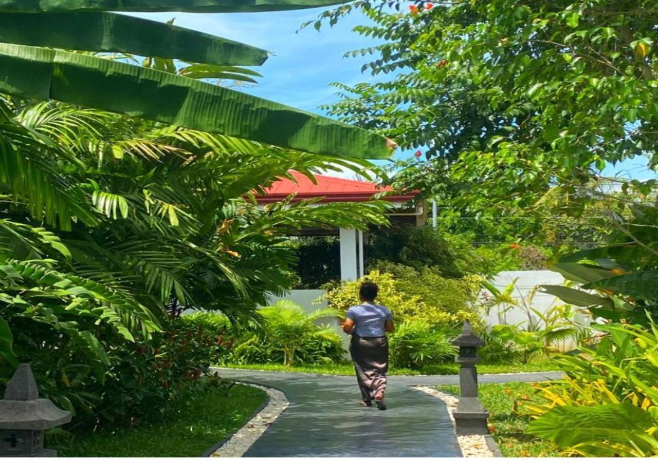 Carpe Diem Villas & Resort Puerto Princesa Екстериор снимка