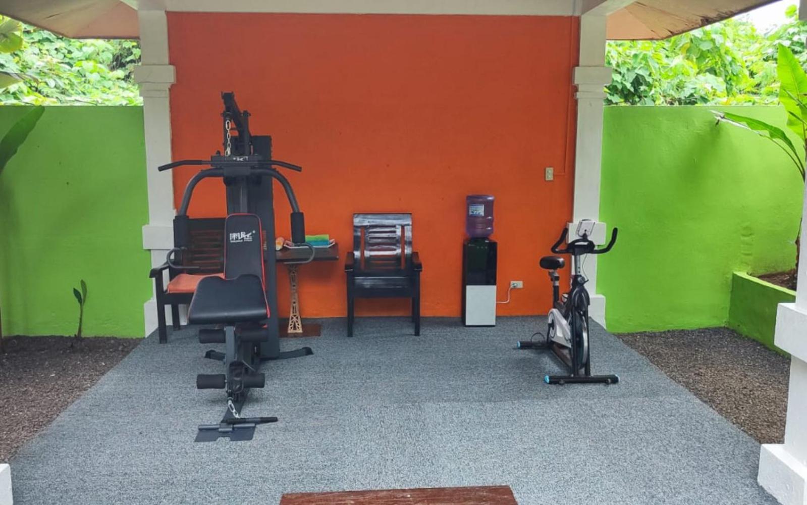 Carpe Diem Villas & Resort Puerto Princesa Екстериор снимка
